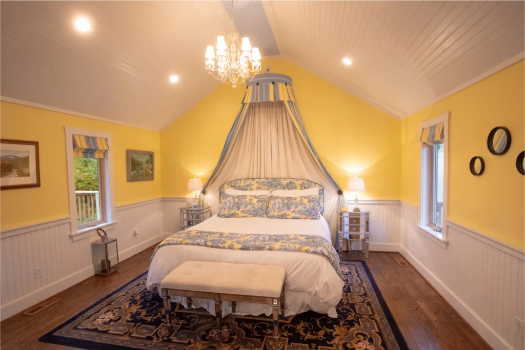chateau-bed